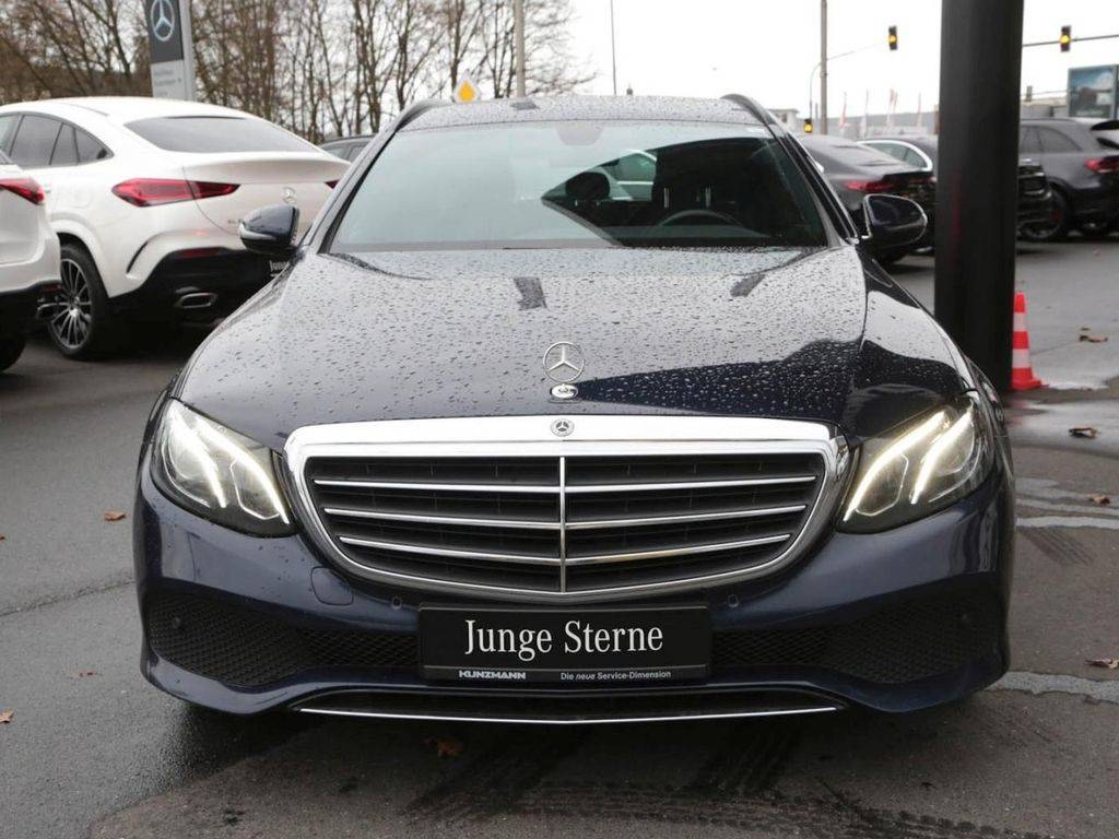 Mercedes-Benz E trieda Kombi 300 d A/T