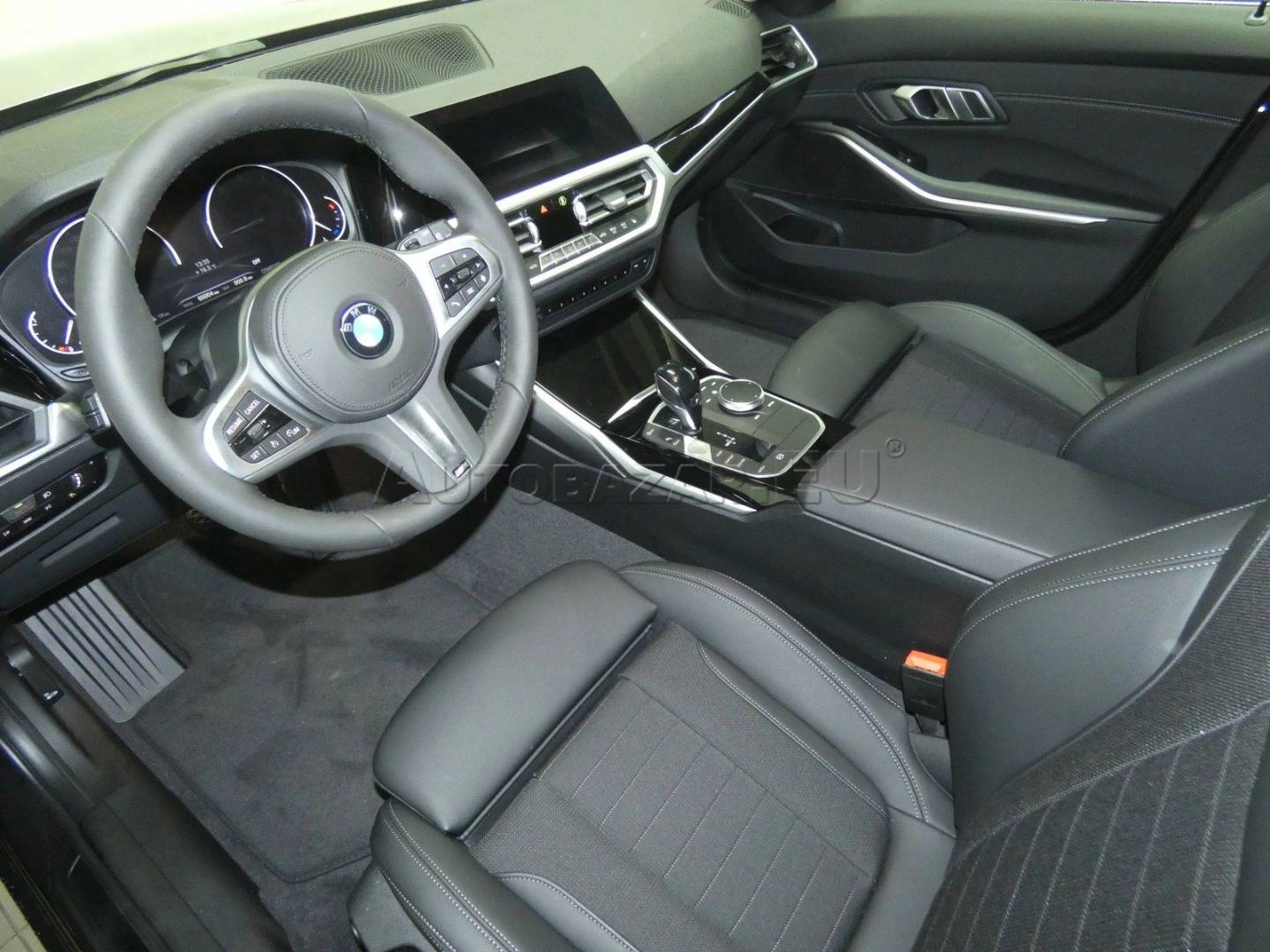 BMW Rad 3 Touring 320i  A/T
