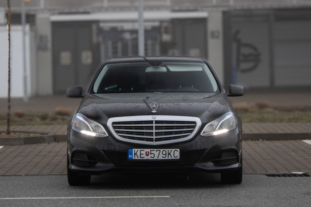 Mercedes-Benz E trieda
