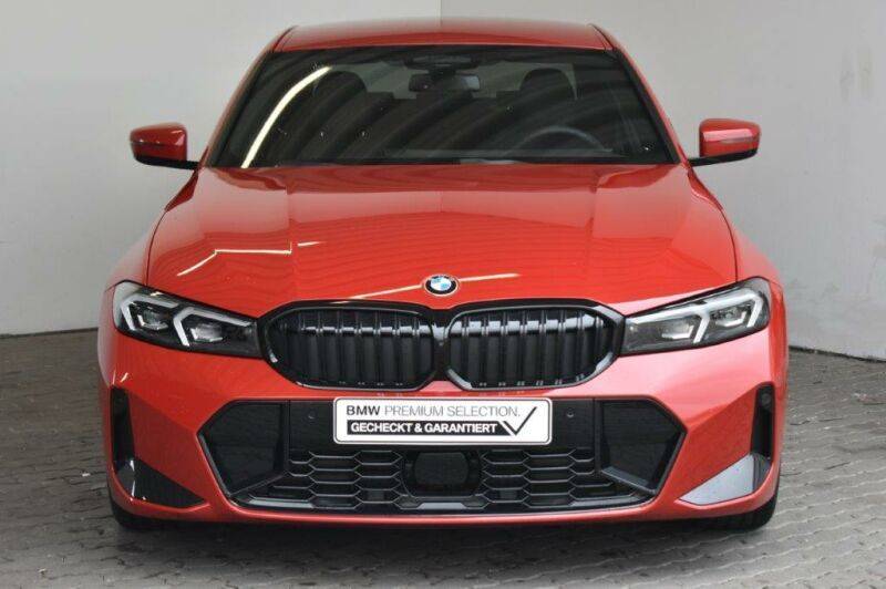 BMW Rad 3 330i A/T