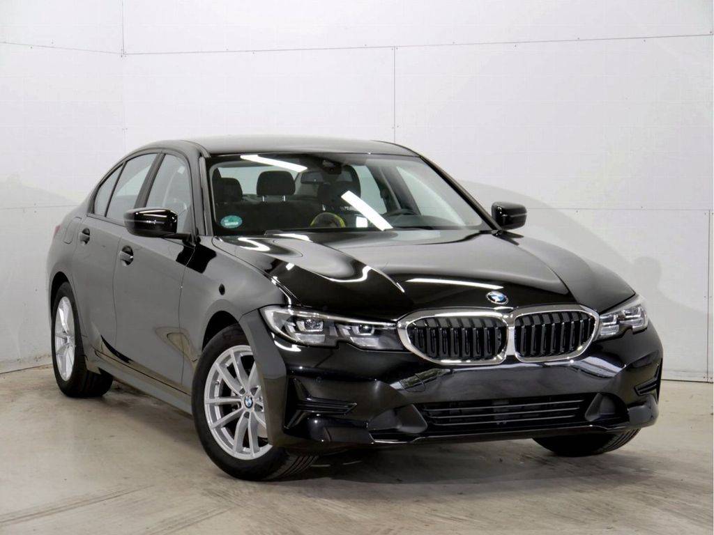 BMW Rad 3 320d mHEV A/T