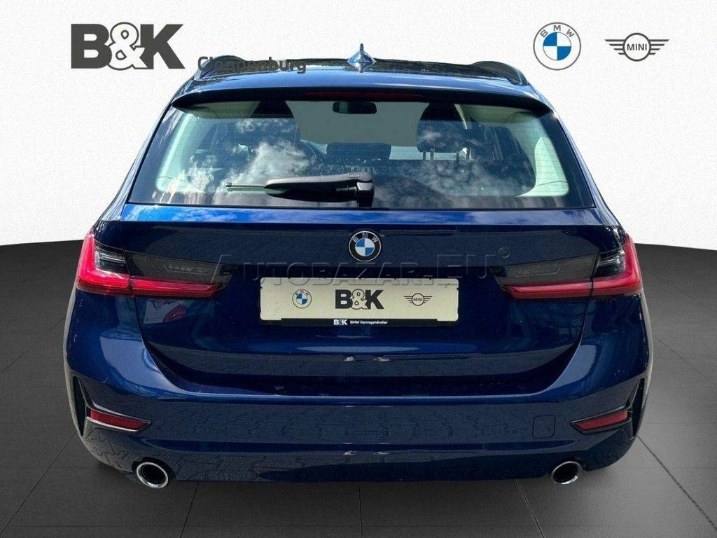 BMW Rad 3 Touring 320d  A/T
