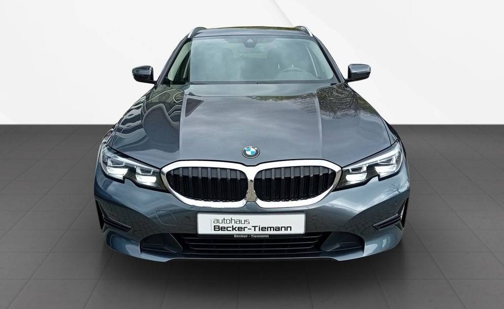 BMW Rad 3 Touring 320d mHEV  xDrive A/T