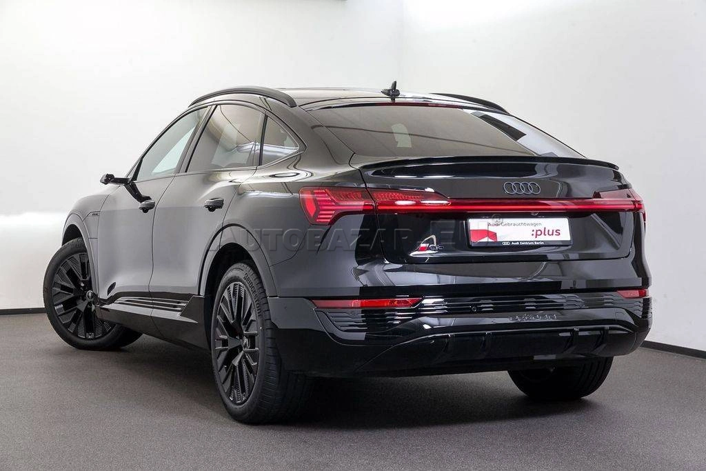 Audi Q8 Sportback e-tron S line quattro