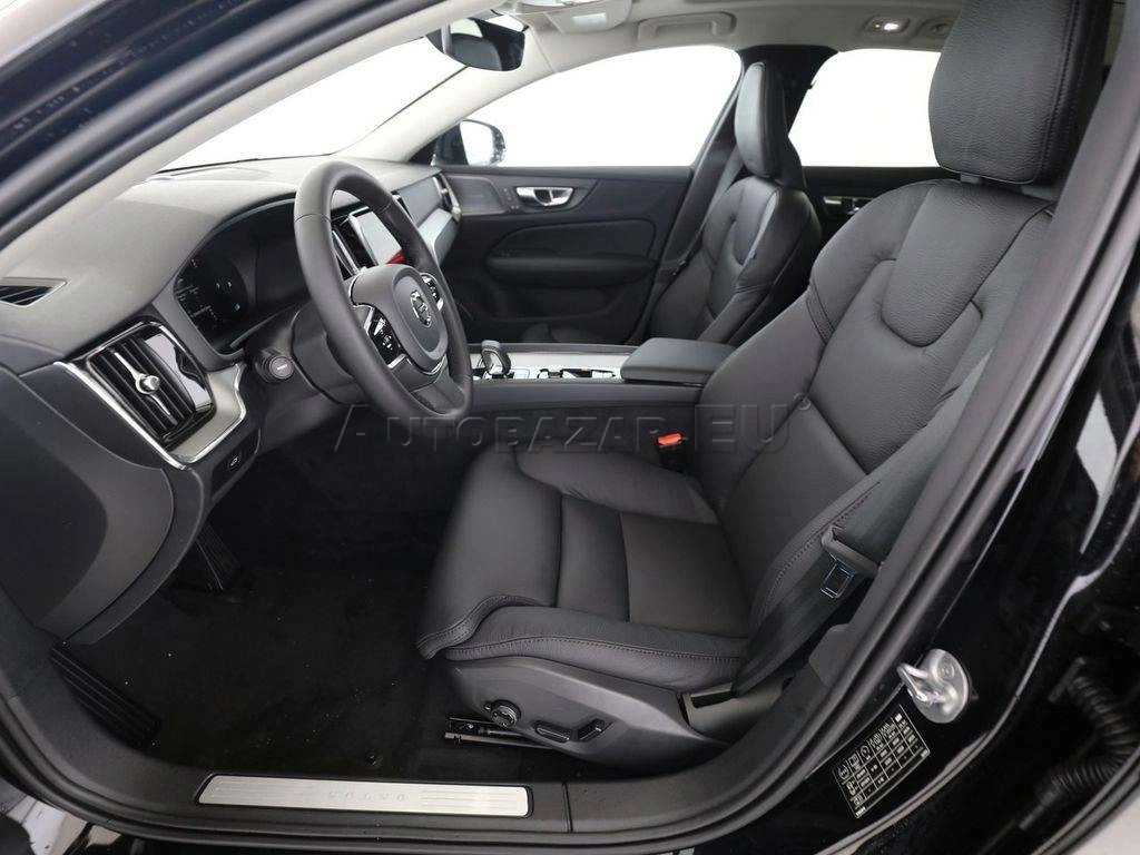 Volvo V60 B4 Plus Dark A/T