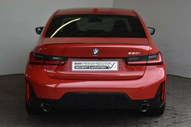 BMW Rad 3 330i A/T