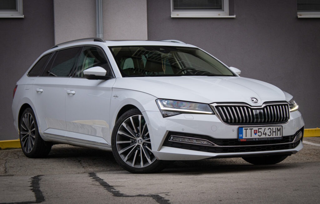 Škoda Superb Combi