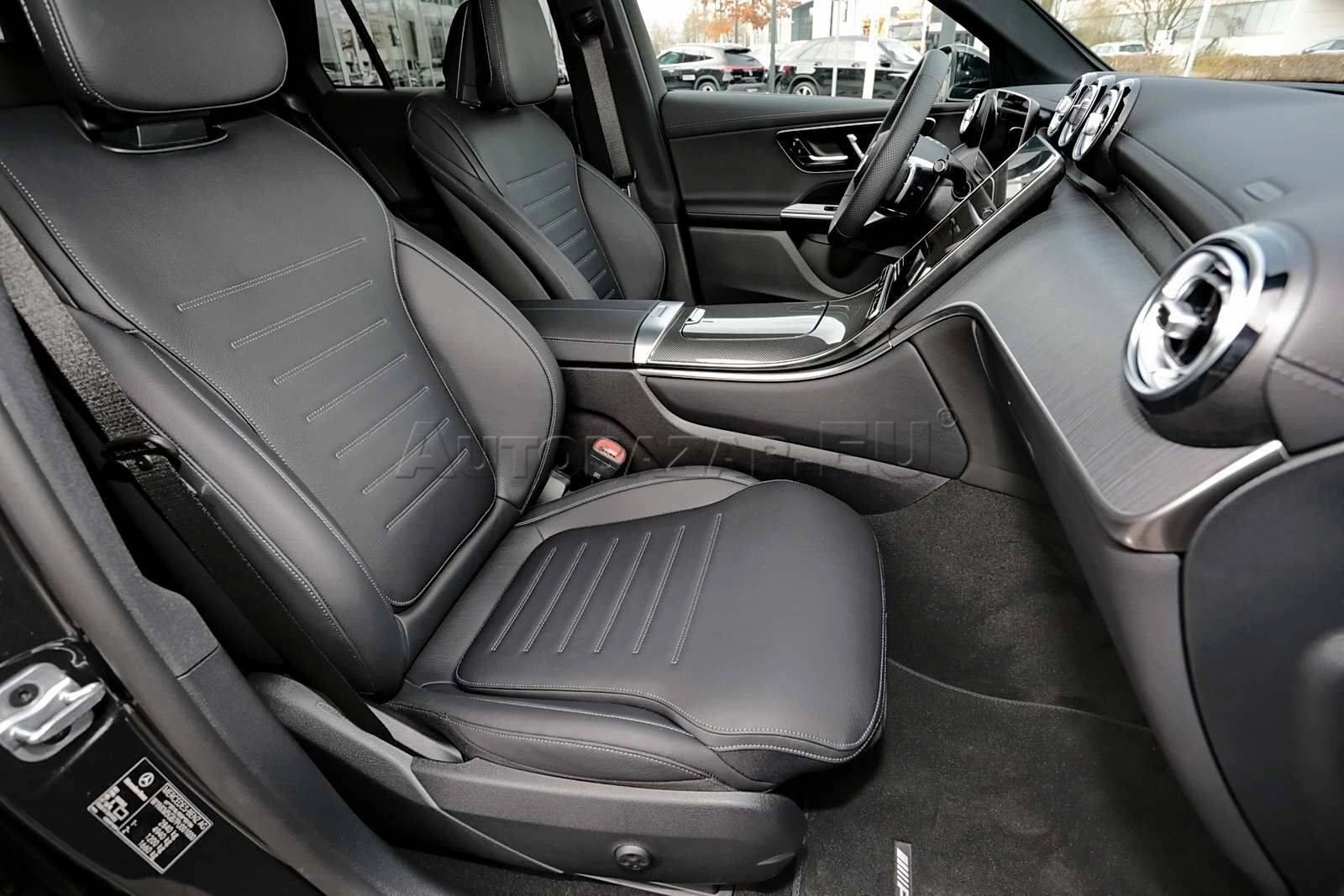 Mercedes-Benz GLC SUV 300 e 4MATIC A/T