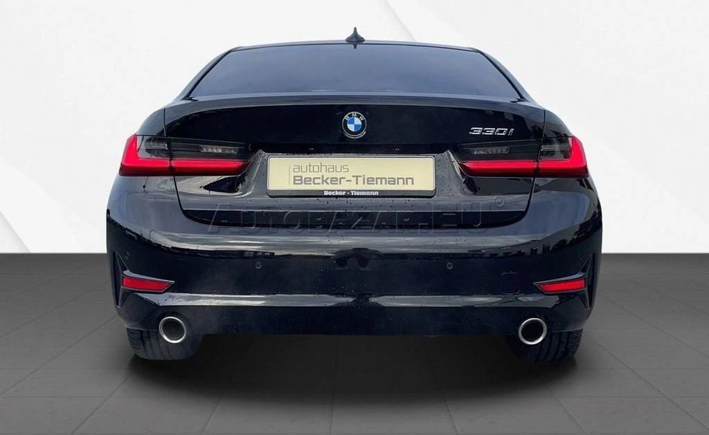 BMW Rad 3 330i A/T