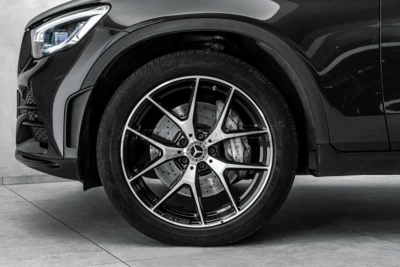 Mercedes-Benz GLC d 4M Vzduch HUD Nezávislé