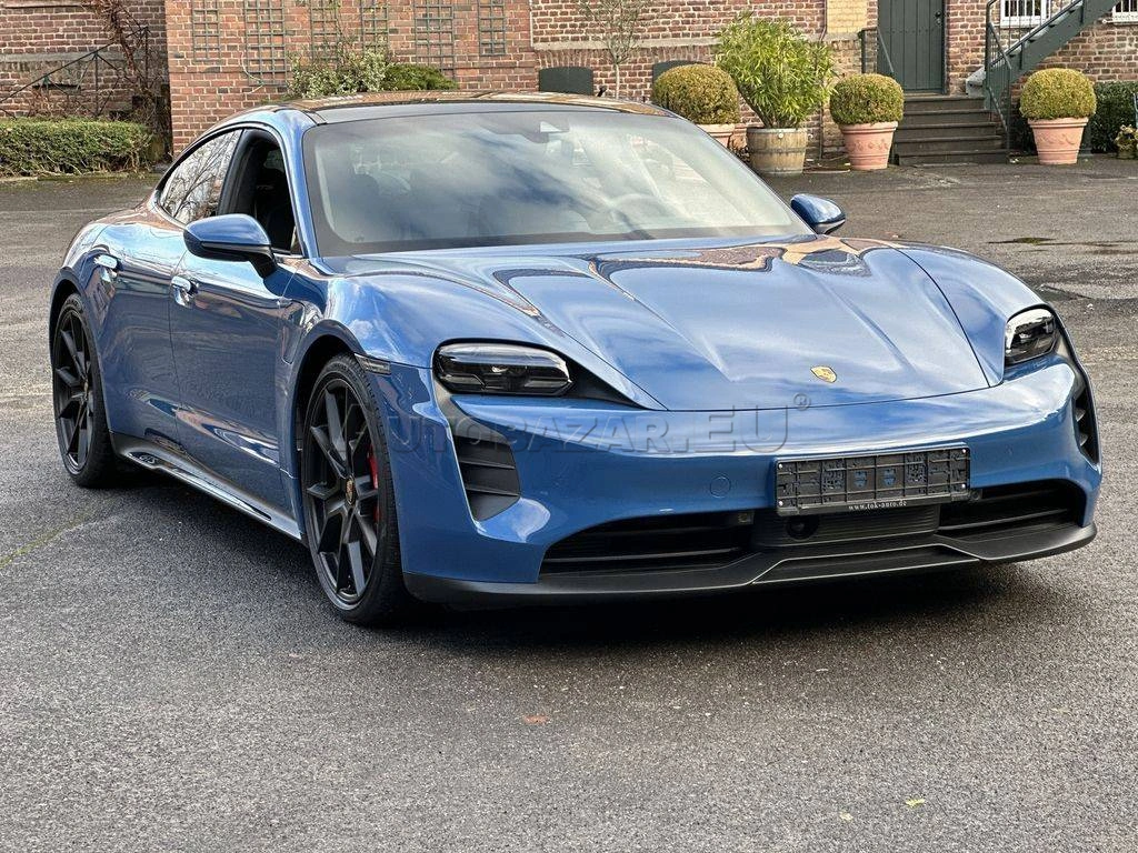 Porsche Taycan GTS