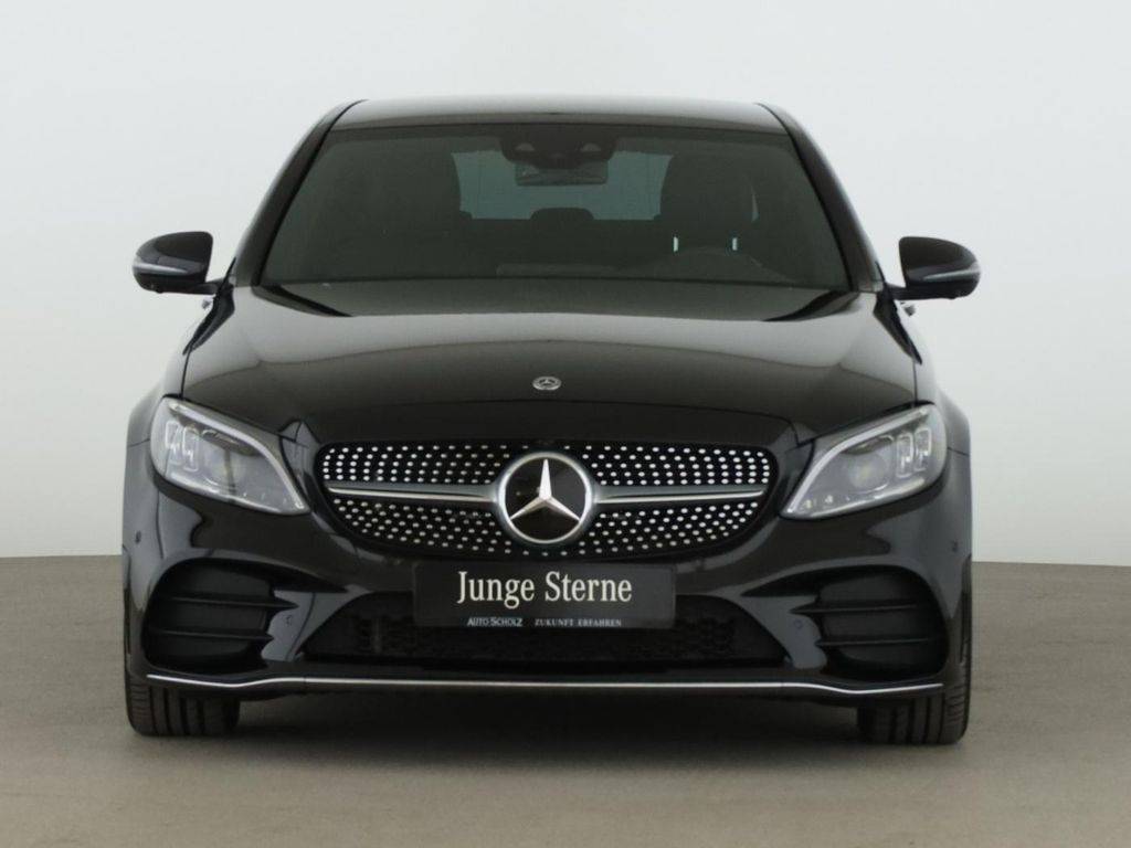 Mercedes-Benz C trieda Sedan 300 d A/T