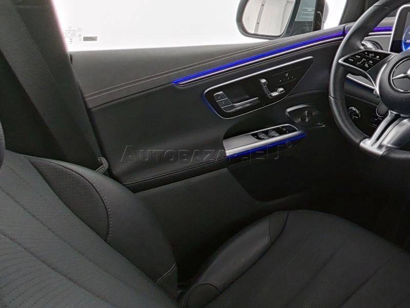 Mercedes-Benz EQE SUV 300