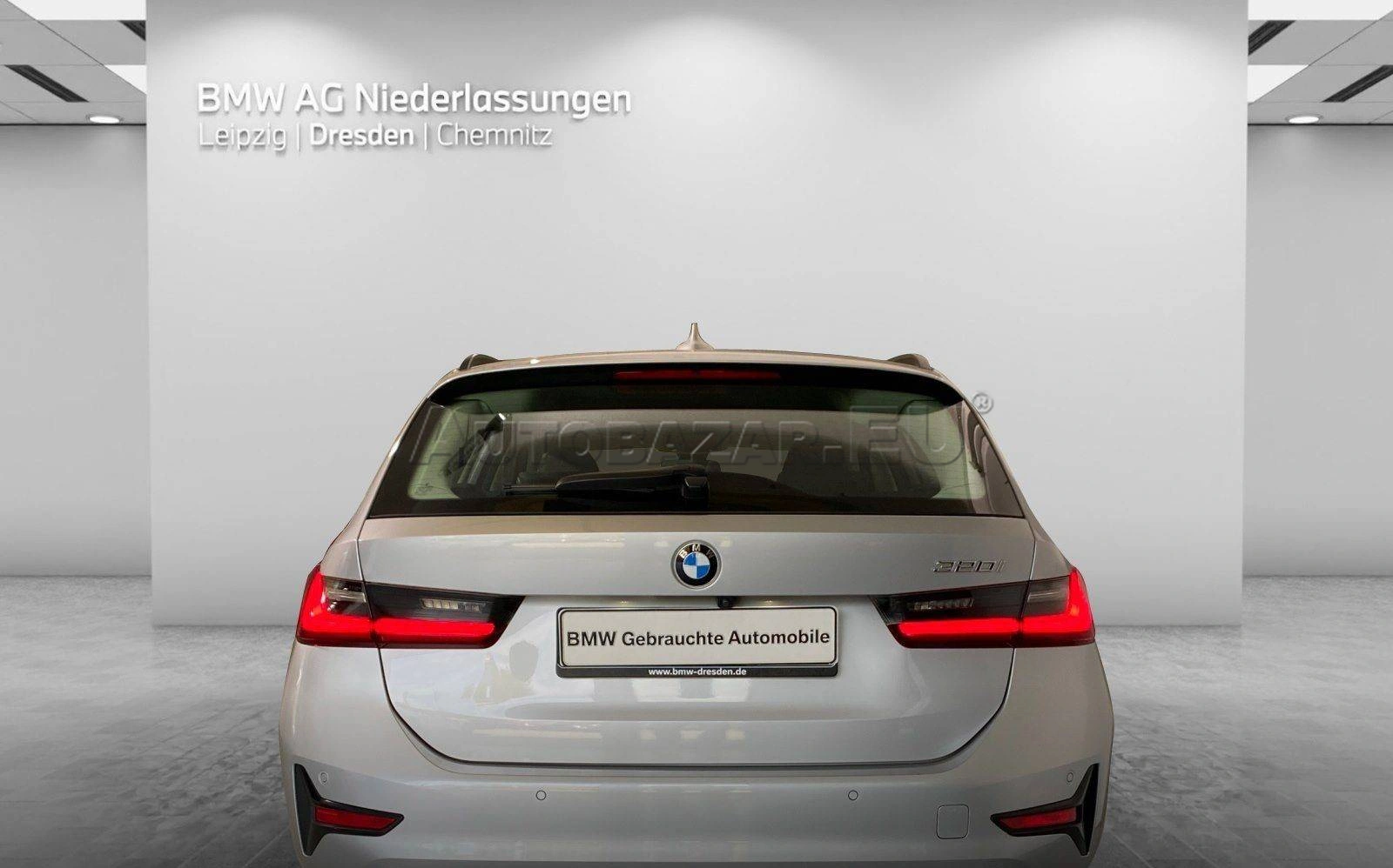 BMW Rad 3 Touring 320i  A/T