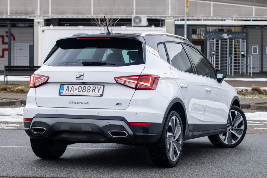 Seat Arona