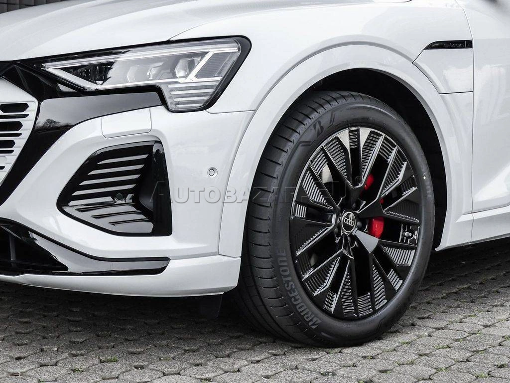 Audi Q8 e-tron Sportback 55 S line quattro