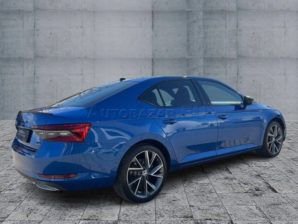Škoda Superb 2.0 TDI SCR Sportline 4x4 DSG