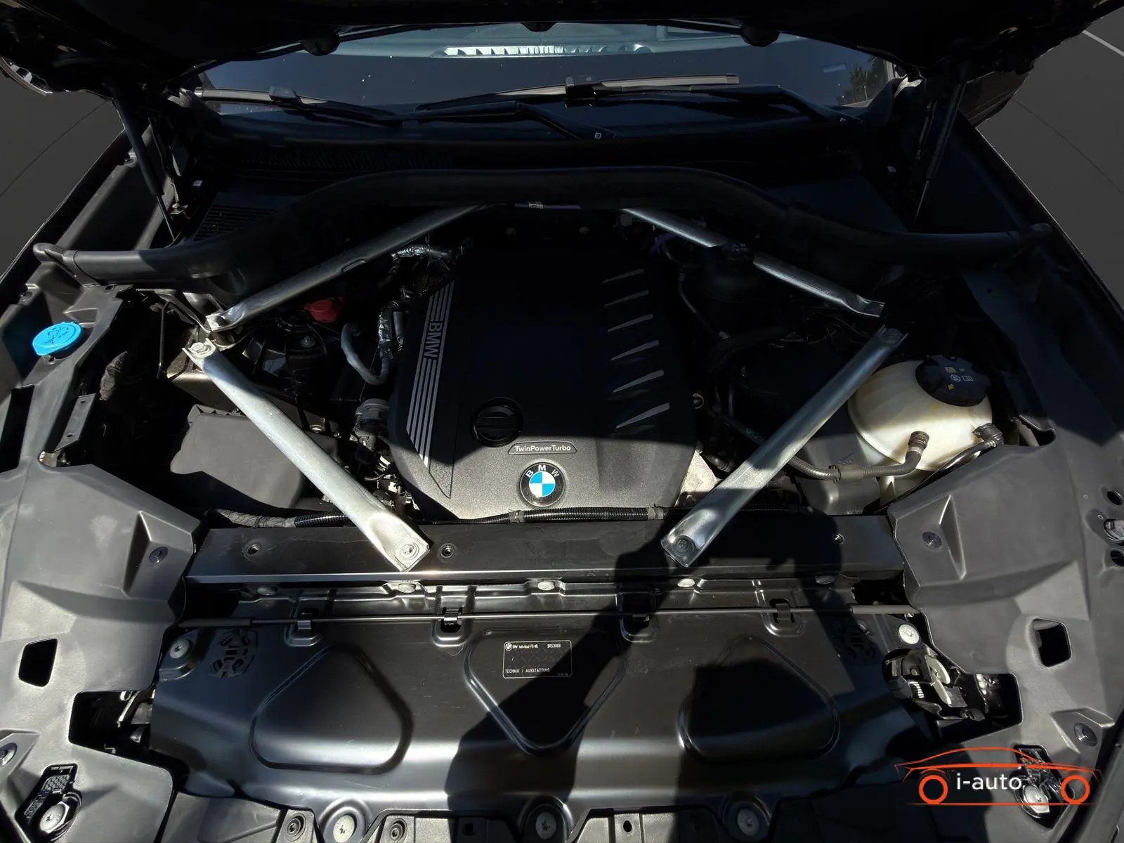 BMW X6 2023 na predaj – fotografia 13