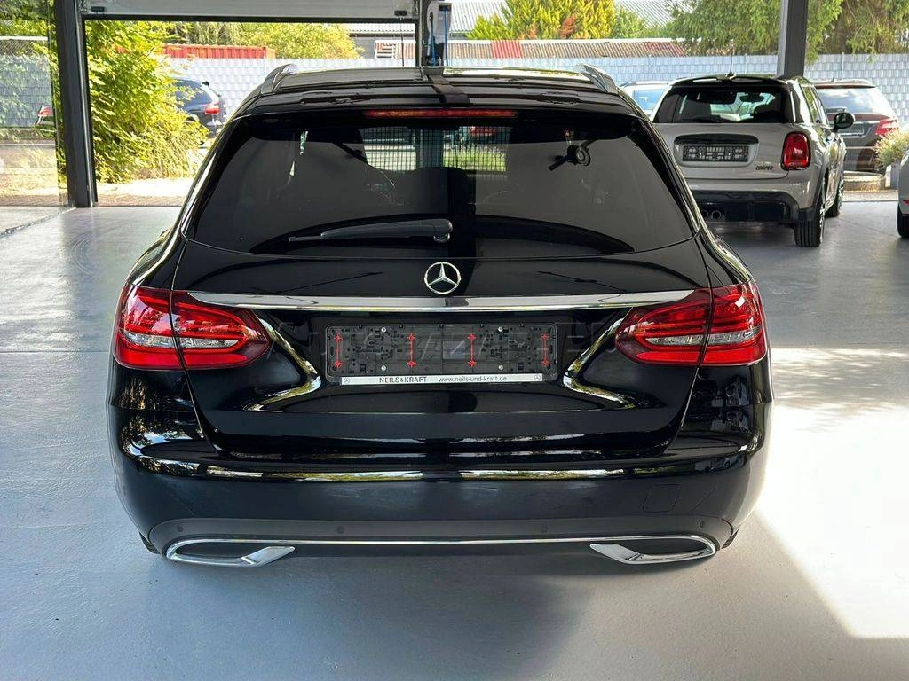 Mercedes-Benz C trieda Kombi 300 d A/T