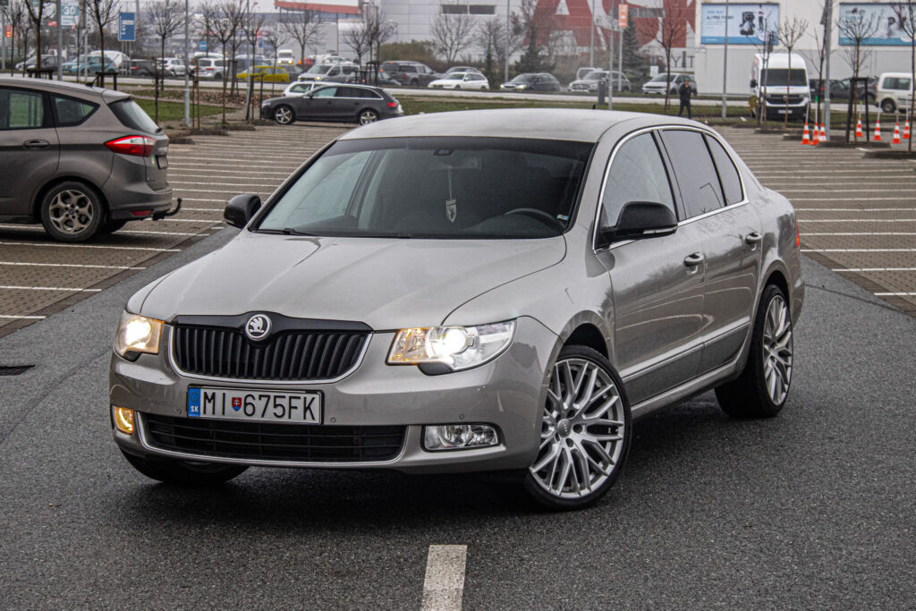 Škoda Superb