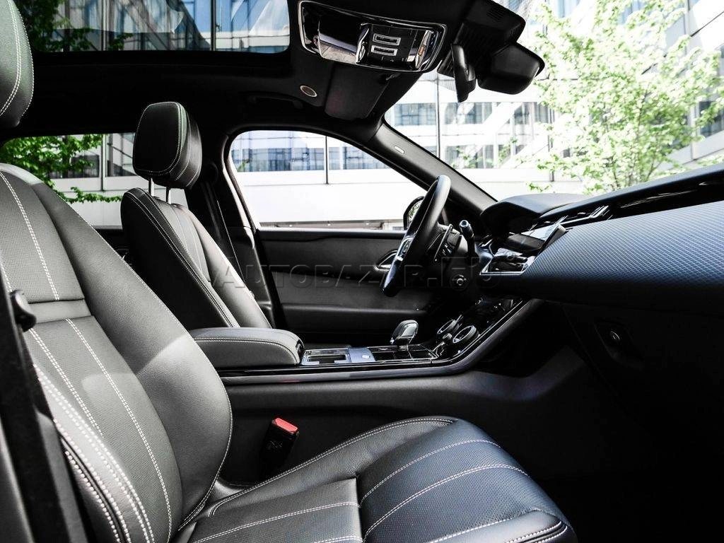 Land Rover Range Rover Velar 3.0D I6 D300 MHEV R-Dynamic SE AWD A/T