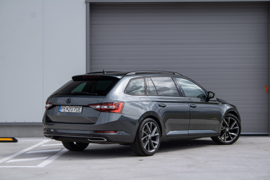 Škoda Superb Combi