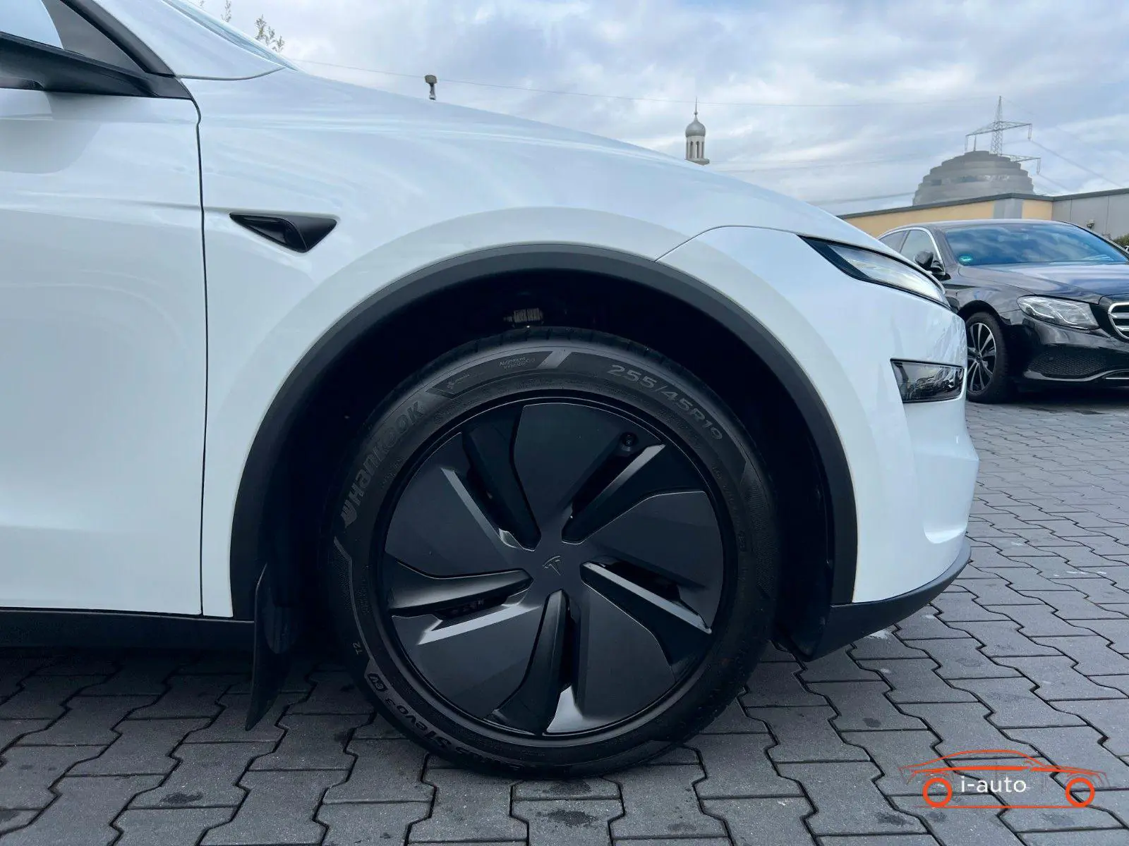 Tesla Model Y 2025 na predaj – fotografia 22