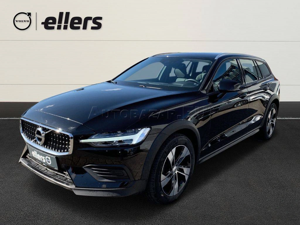 Volvo V60 CC D4 2.0L Cross Country A/T AWD