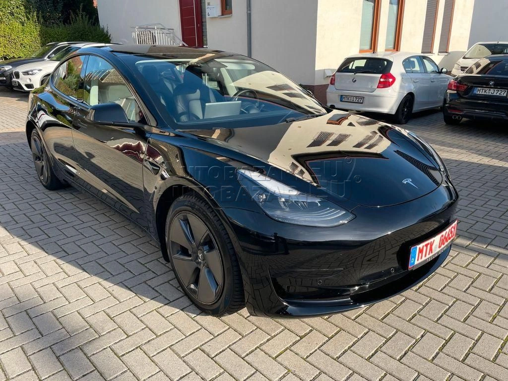 Tesla Model 3 Standard Range Plus 54kWh RWD