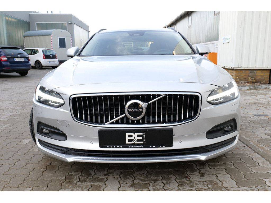 Volvo V90 B4 Momentum Pro A/T