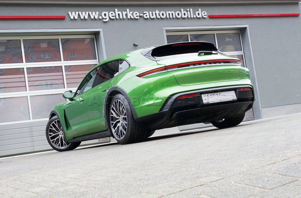 Porsche Taycan 4 Cross Turismo