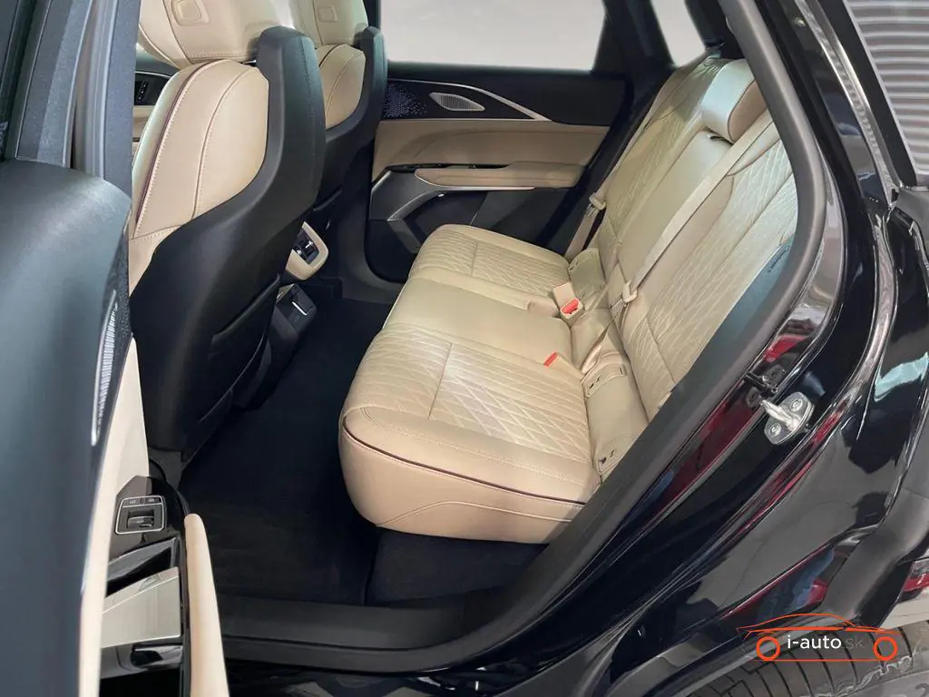 Cadillac LYRIQ 2025 na predaj – fotografia 11