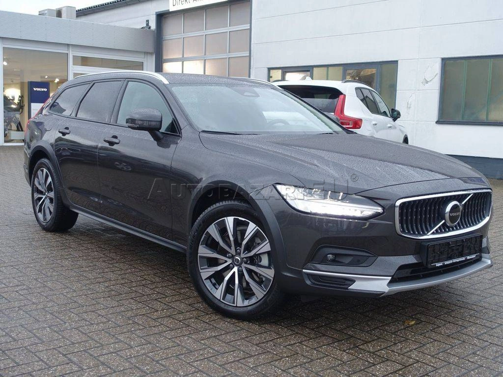 Volvo V90 CC B4 mHev Plus AWD A/T