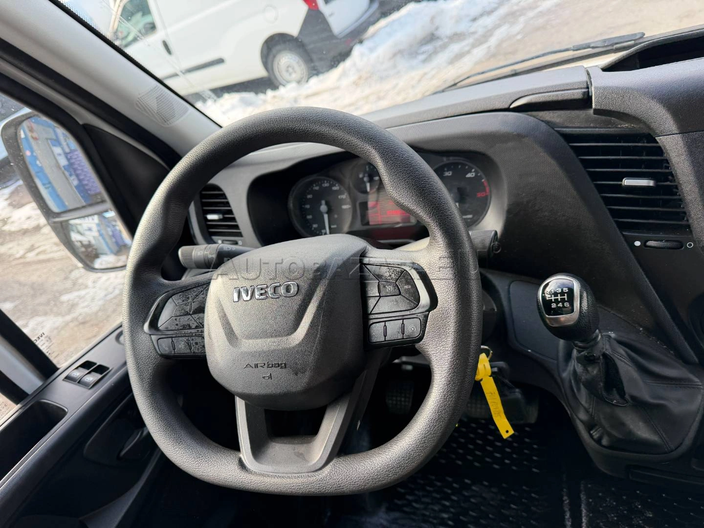Iveco Daily 3,0 35-CNG 2022 na predaj – fotografia 31