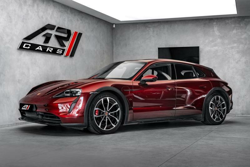 Porsche Taycan 4S Cross Turismo, cherry red