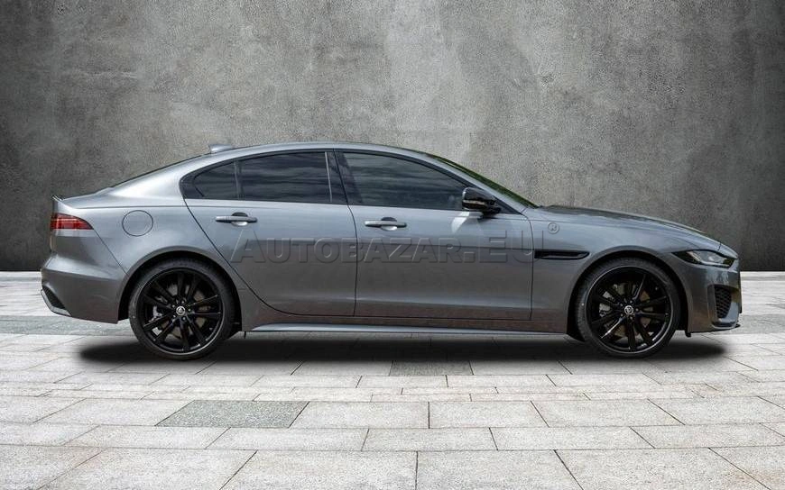 Jaguar XE 2.0D I4 D200 R-Dynamic HSE A/T