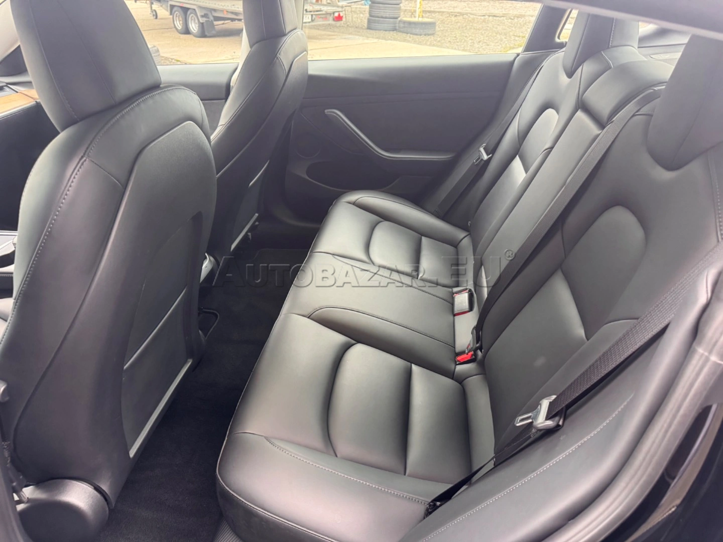 Tesla Model 3 2021 na predaj – fotografia 18