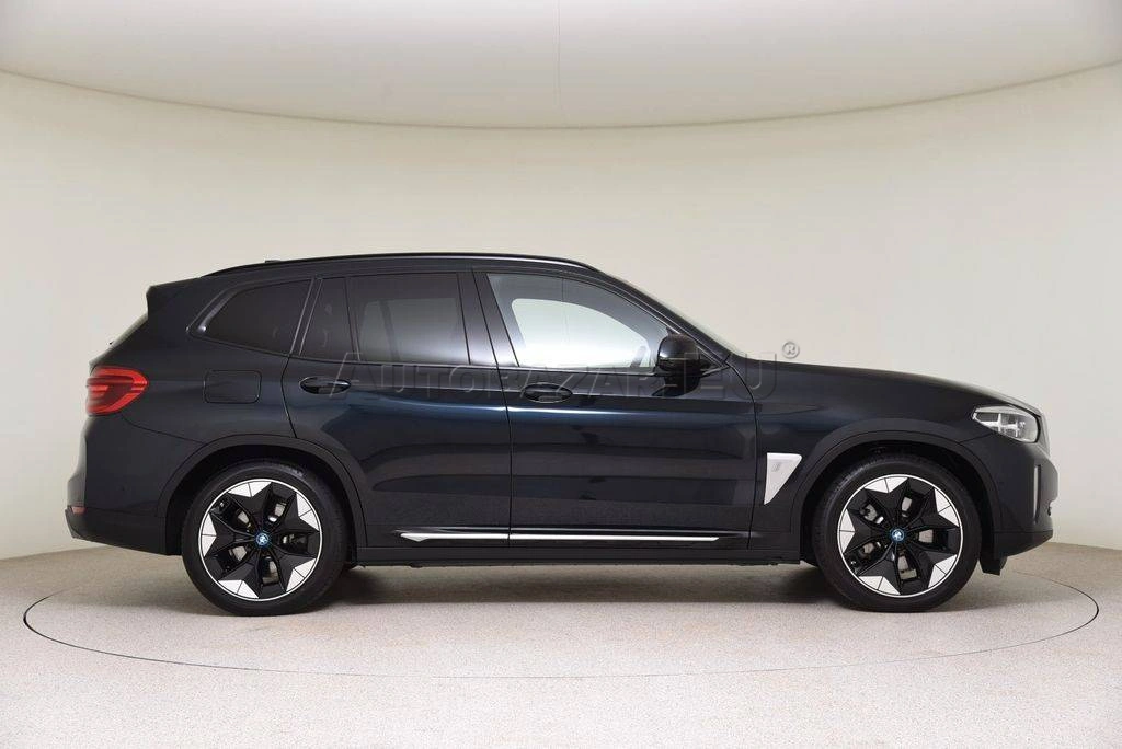 BMW iX3 A/T