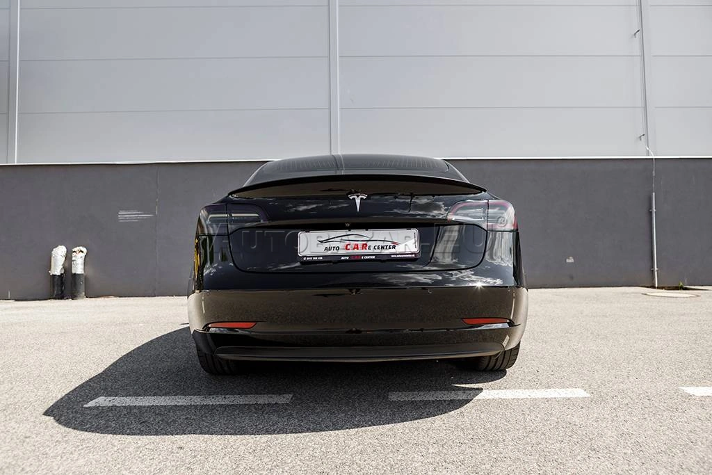 Tesla Model 3 2020 na predaj – fotografia 23