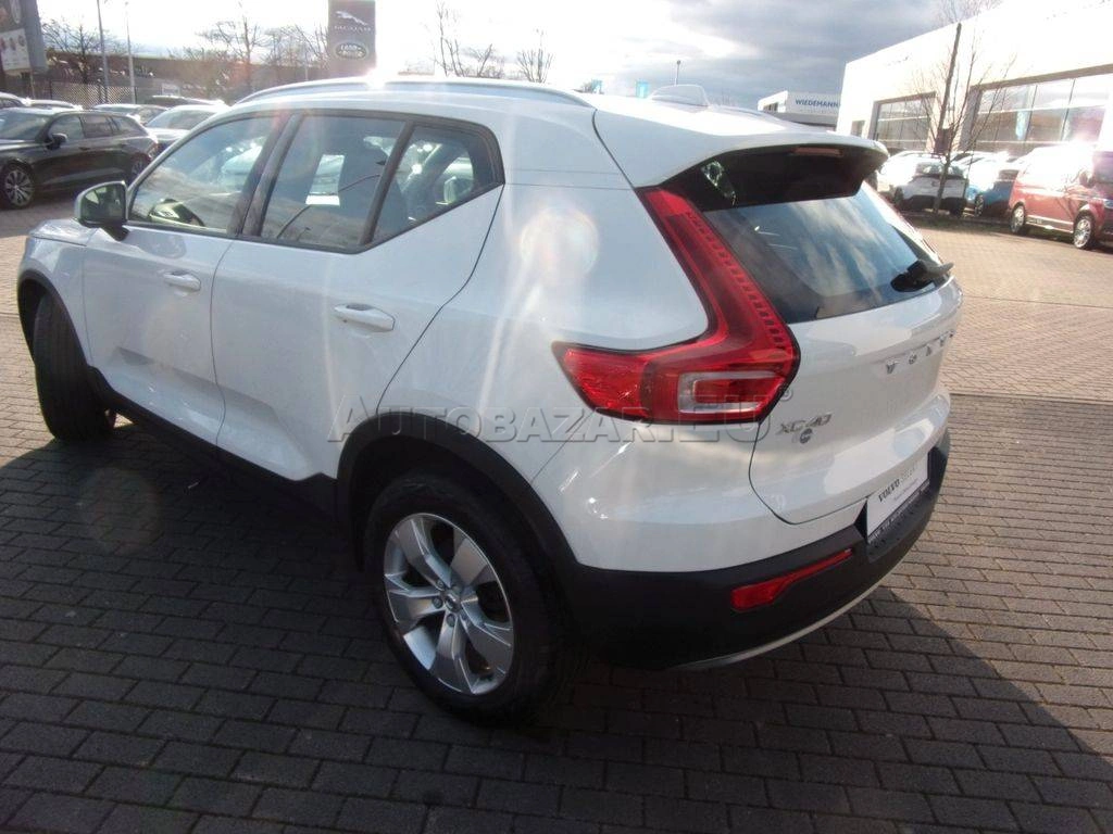 Volvo XC40 D3 Momentum Pro AWD A/T
