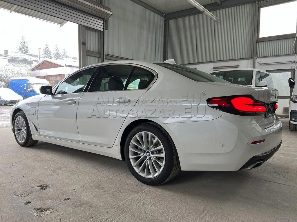 BMW rad 5 530e A/T