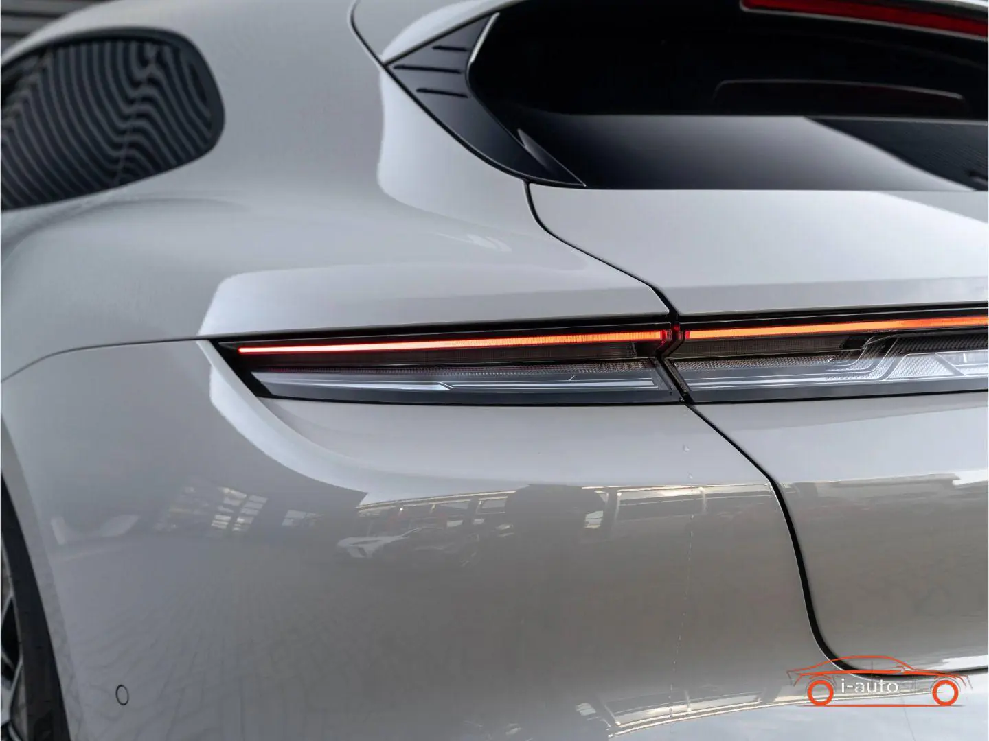 Porsche Taycan 2025 na predaj – fotografia 8
