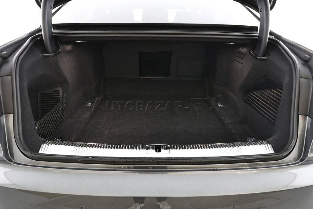 Audi A8 55 3.0 TFSI mHEV V6 quattro tiptronic