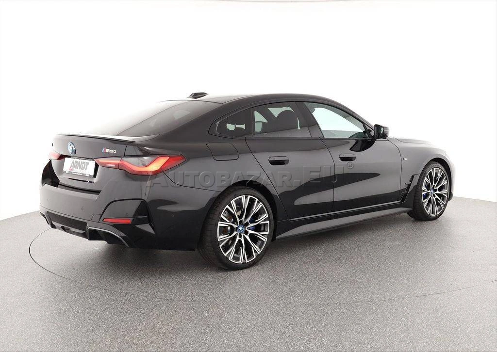 BMW i4 M50