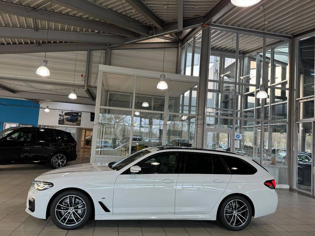 BMW Rad 5 Touring 540i mHEV xDrive A/T