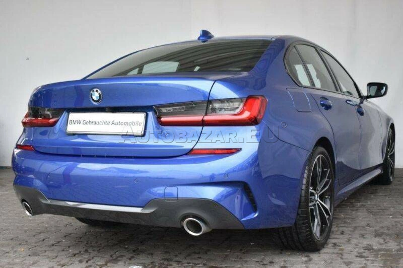 BMW Rad 3 330i A/T