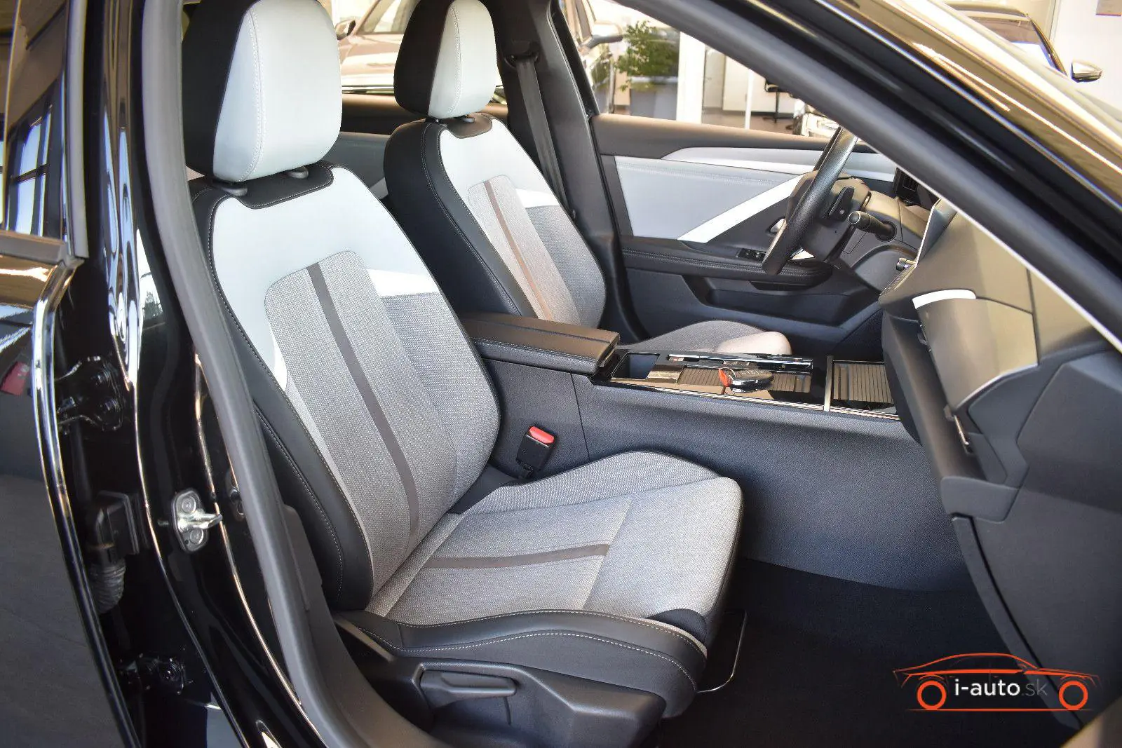 Opel Astra 2023 na predaj – fotografia 9