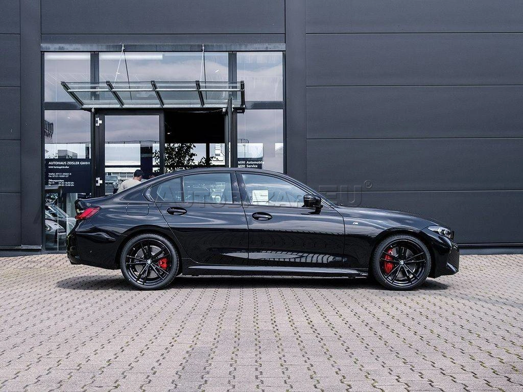 BMW Rad 3 330i A/T