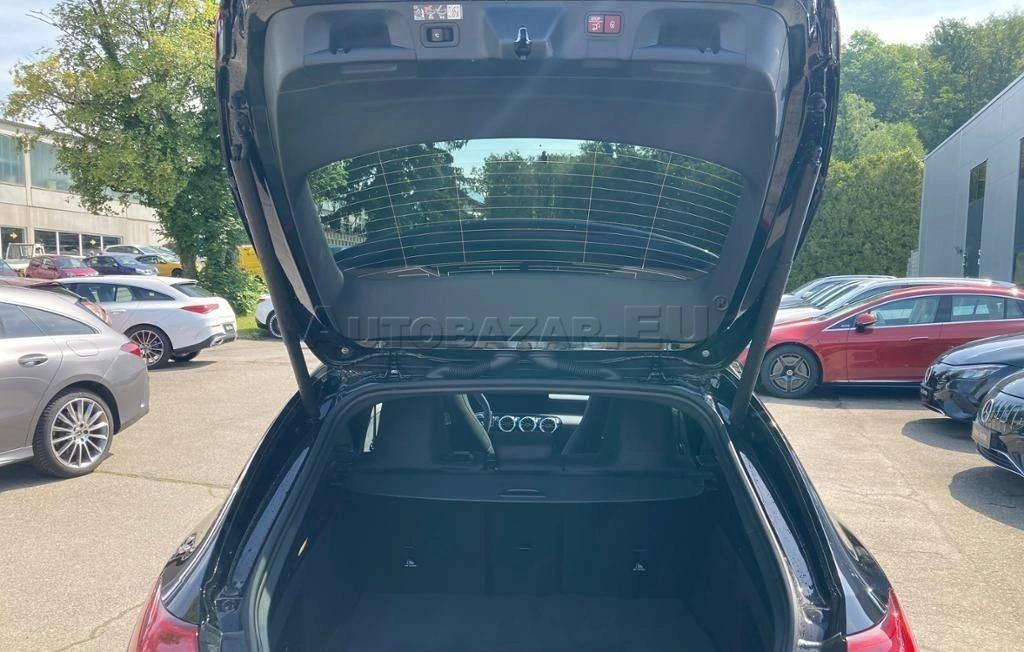 Mercedes-Benz CLA Shooting Brake SB 220 d A/T