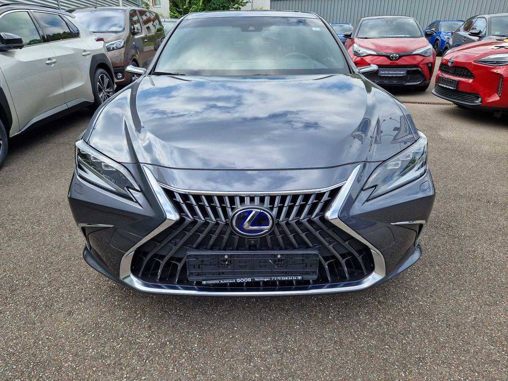 Lexus ES 300 h Luxury Line